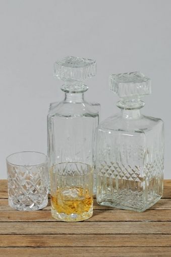 Комплект чаши и бутилка за уиски 7 части Boltze