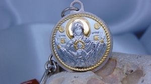 Ключодържател с икона Света Богородица “Неопиваща Чаша”, Кръст, Сребро 925, Метал, 3 х 5 см